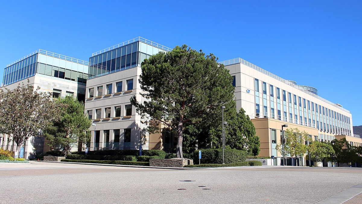 Building at Amgen headquarters in Thousand Oaks, California.