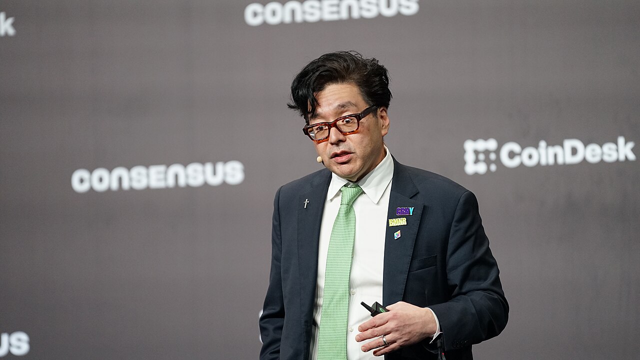 BitMine chairman Thomas Lee speaking on stage at Consensus Hong Kong 2026.
