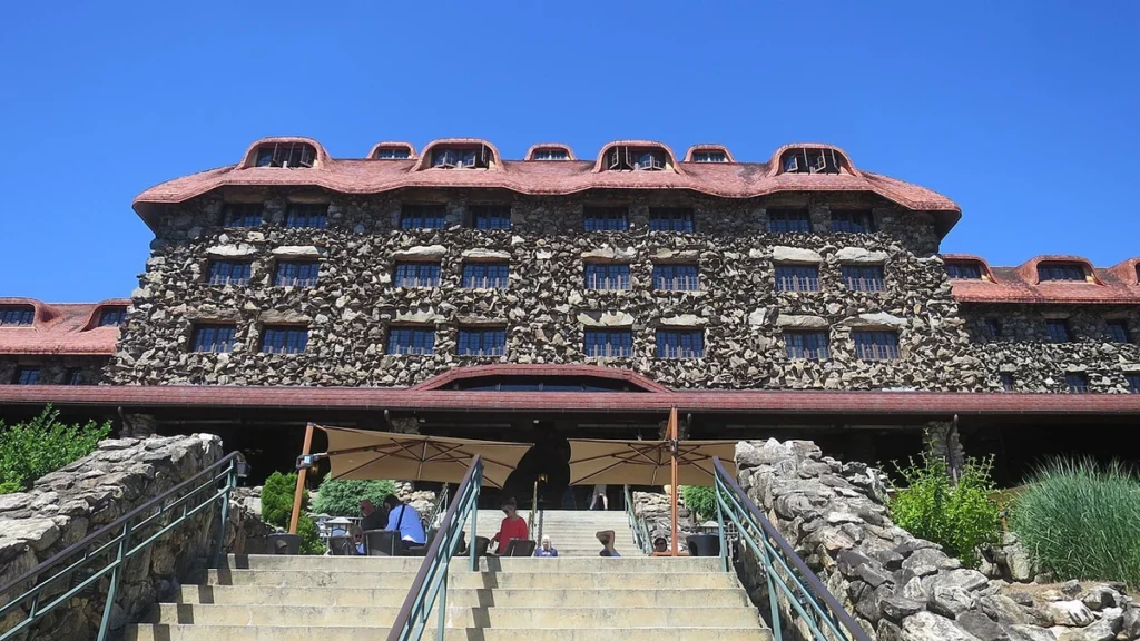 Rear exterior of the Omni Grove Park Inn in Asheville, North Carolina.