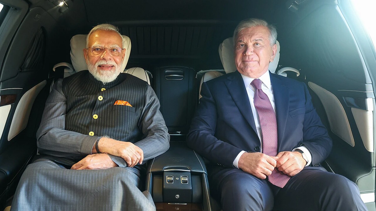 Indian Prime Minister Narendra Modi and Uzbekistan President Shavkat Mirziyoyev during Modi's state visit to Uzbekistan.