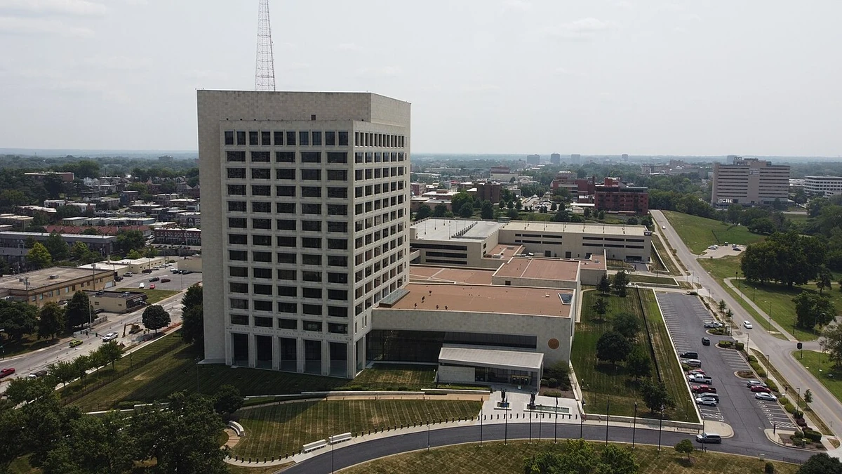 Federal Reserve Bank of Kansas City headquarters in Kansas City, Missouri.