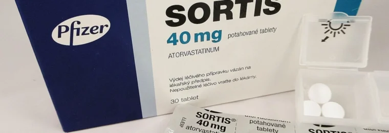 Sortis 40 mg atorvastatin box, blister pack and tablets.