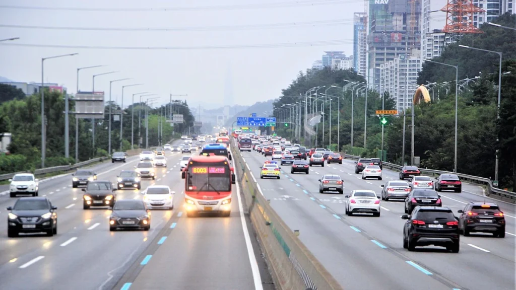 Traffic on the Gyeongbu Expressway in South Korea.