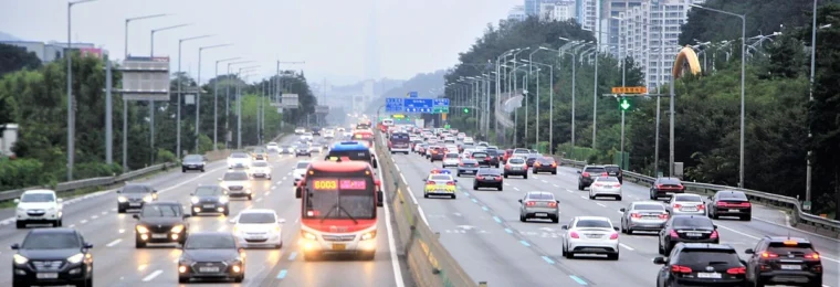 Traffic on the Gyeongbu Expressway in South Korea.