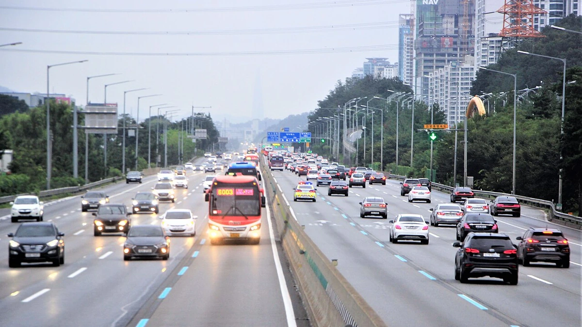 Traffic on the Gyeongbu Expressway in South Korea.