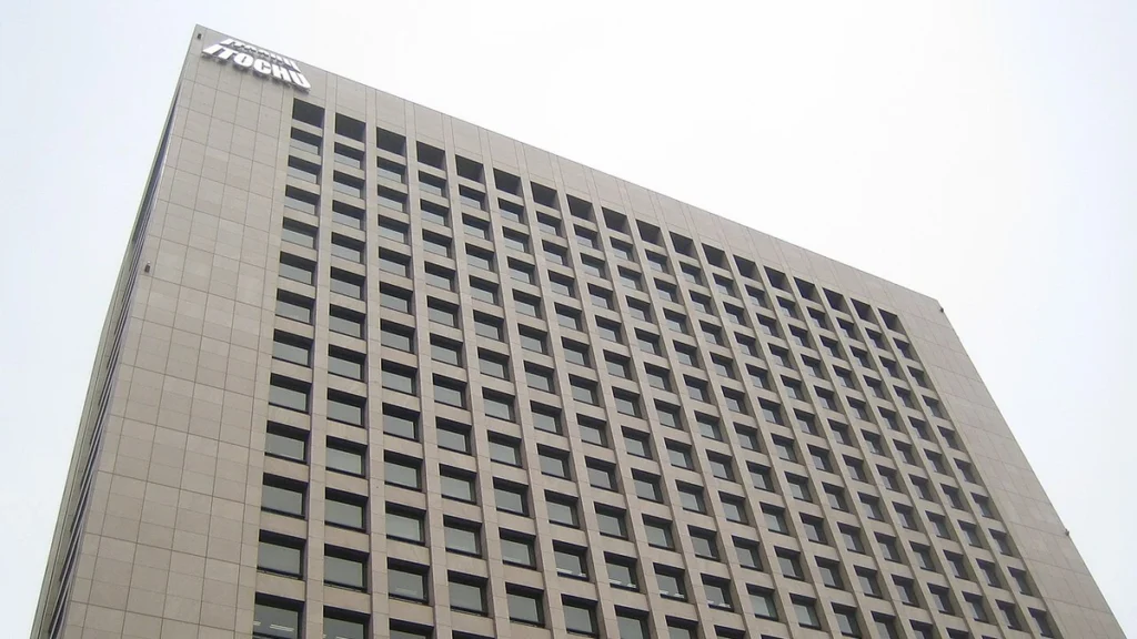 ITOCHU Tokyo headquarters in Kita-Aoyama, Tokyo, with ITOCHU signage visible near the roof.