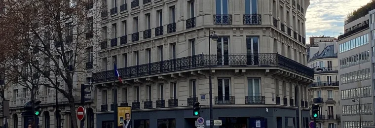 Lazard head office at 175 Boulevard Haussmann in Paris, showing the lower facade and street-level entrance.