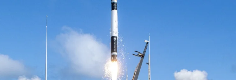 Rocket Lab Electron rocket lifting off from Launch Complex 1 in Māhia, New Zealand.