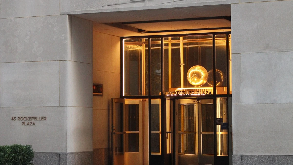 Entrance to 45 Rockefeller Plaza in Manhattan, with the street address visible on the stone facade.