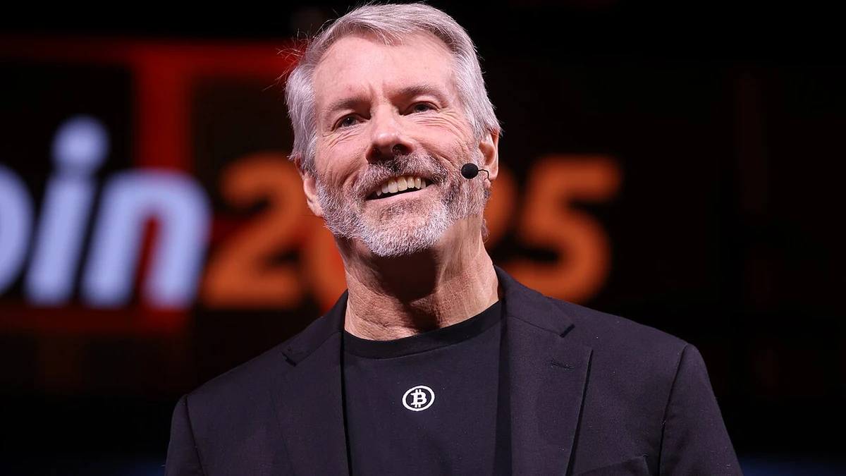 Michael Saylor speaking at Bitcoin 2025 in Las Vegas.
