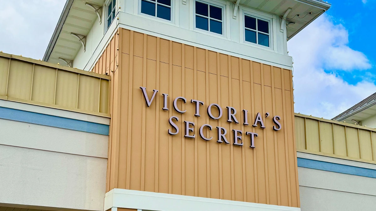 Victoria’s Secret storefront in Rehoboth Beach, Delaware.