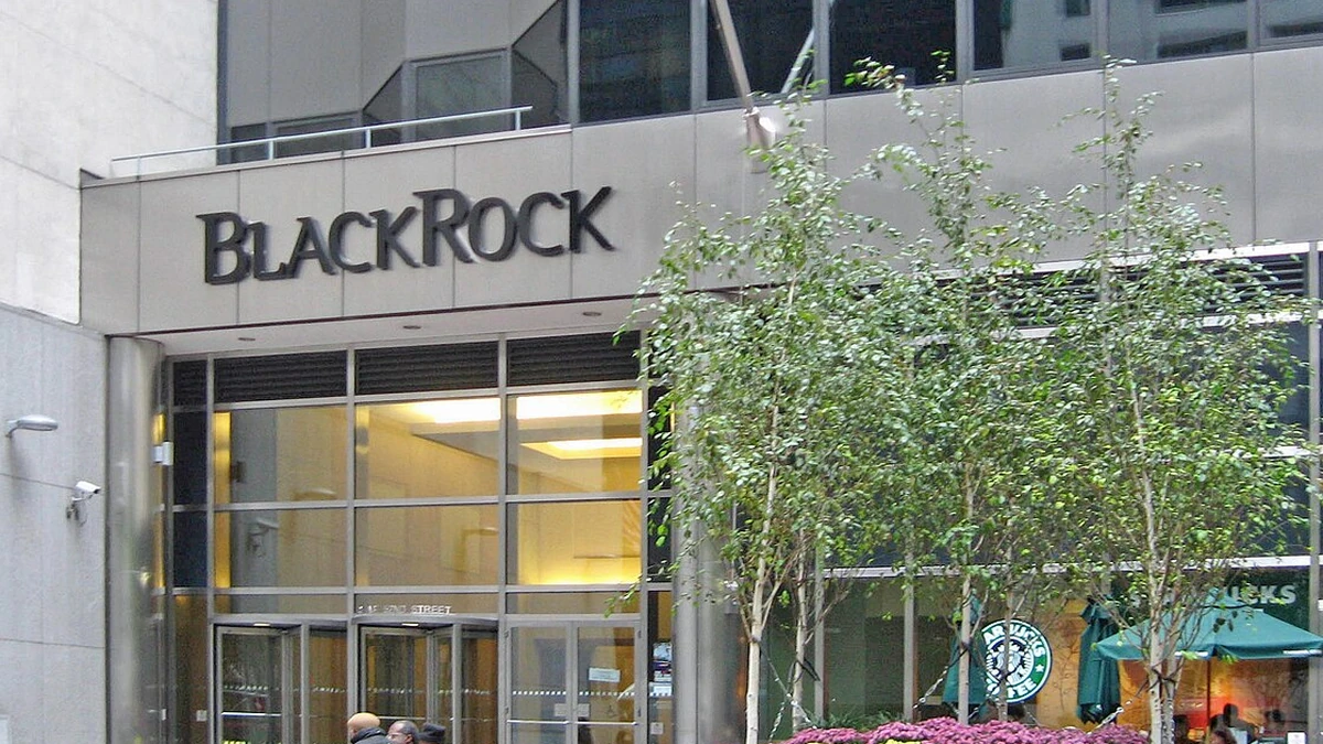 BlackRock name displayed over the entrance of its former New York office on East 51st Street.