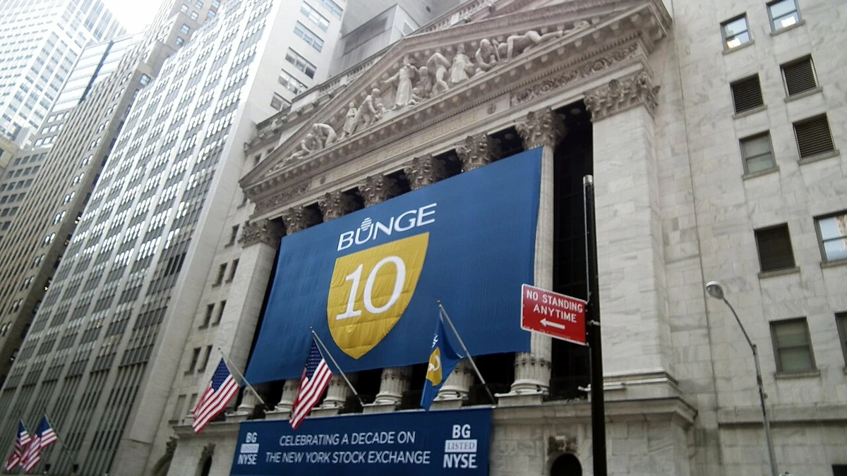 Bunge banner displayed on the New York Stock Exchange building on Wall Street.