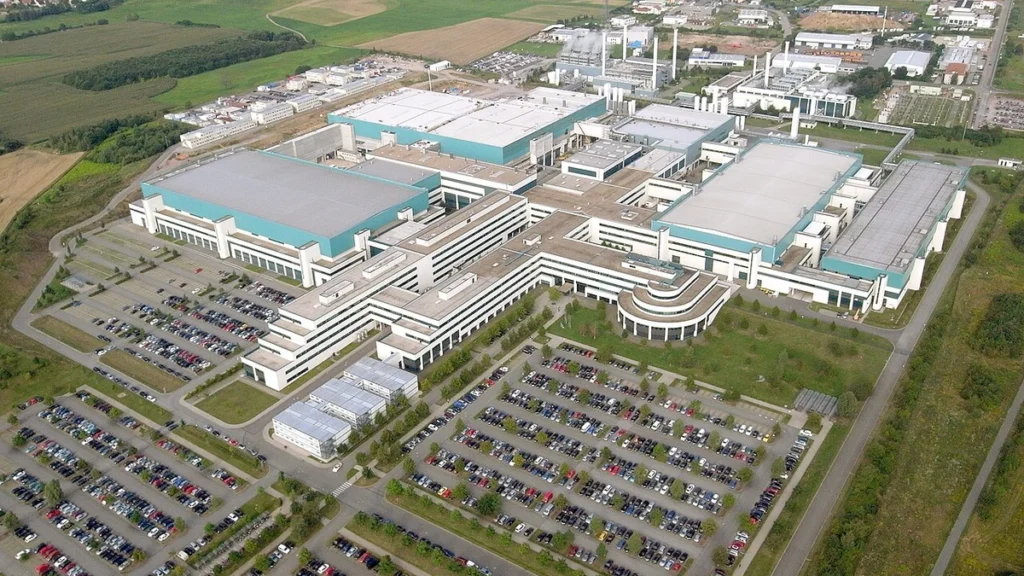 Aerial view of the GlobalFoundries Fab 1 semiconductor manufacturing complex in Dresden, Germany.