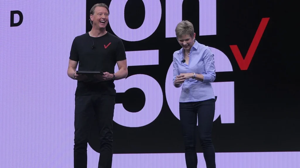 Hans Vestberg and Skyward President Mariah Scott onstage at Verizon’s CES 2019 keynote.