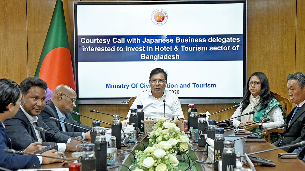 Japanese business representatives meet Bangladesh’s Civil Aviation and Tourism Minister M. Rashiduzzaman Millat at a conference table in Dhaka.