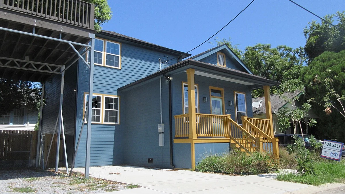 A house listed for sale in New Orleans.