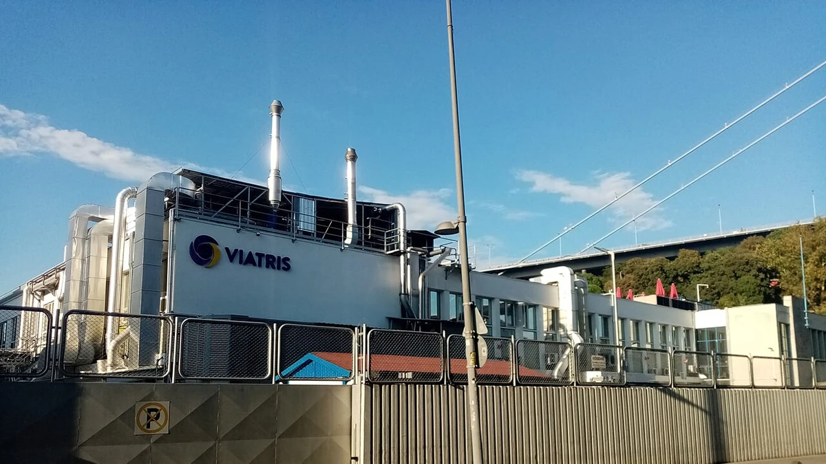Viatris sign on the exterior of a pharmaceutical plant in Ortaköy, Istanbul, Turkey.